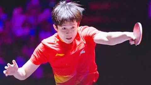 西蒙尼现场严厉斥责皇社球迷：大巴攻击行为忍无可忍