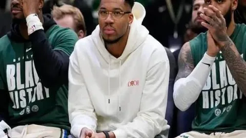 CBA：特莱斯精准后仰，轻松得分并触发加罚