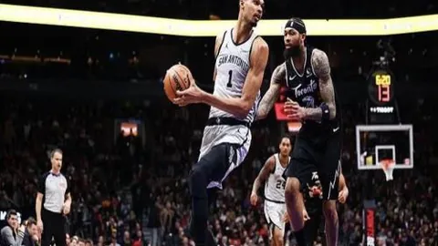 瓜迪奥拉期待明年欧冠席位：坚信现在非出局时